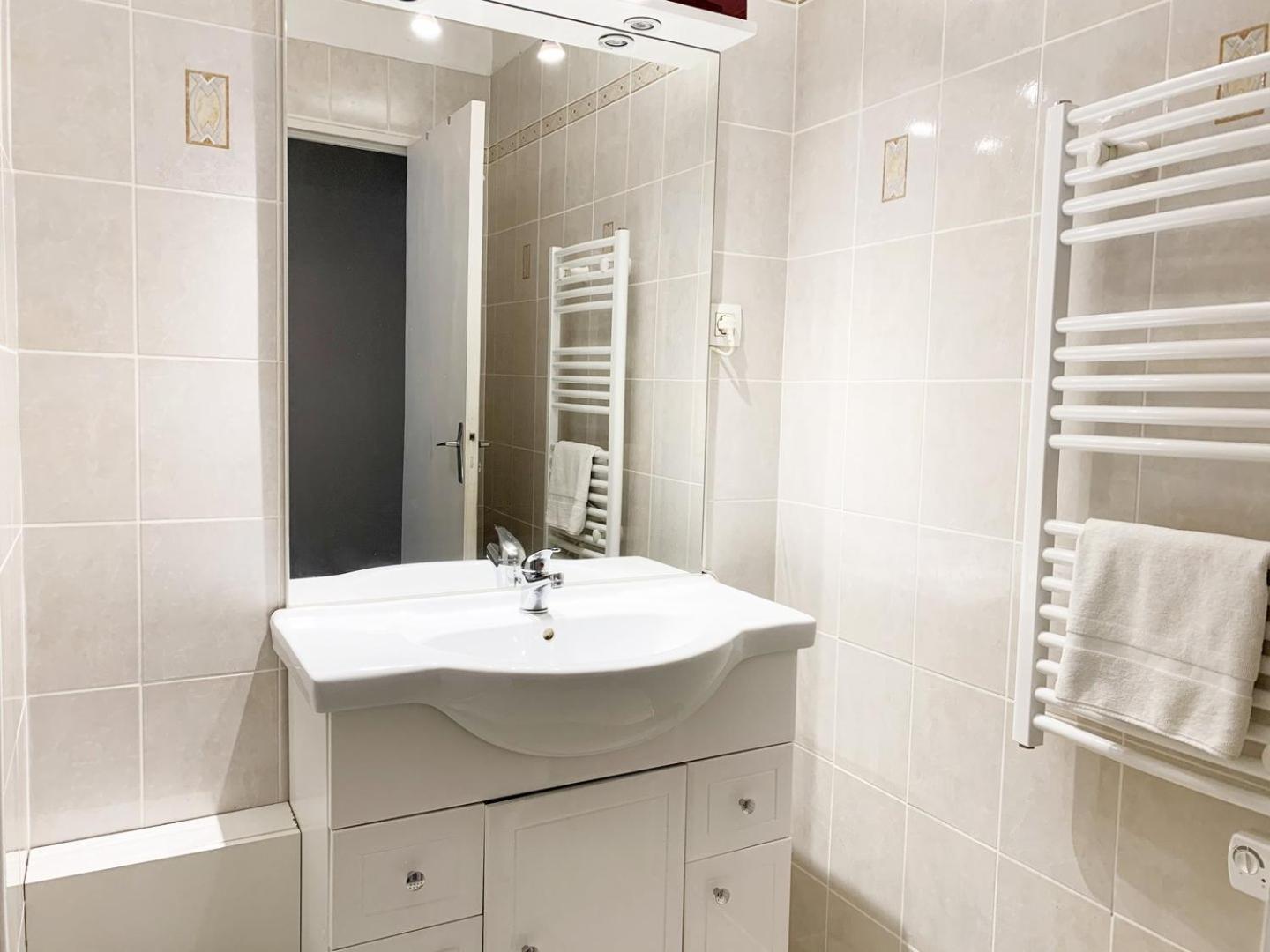 Le Mainvillois - Parking Included Apartman Mainvilliers  Kültér fotó